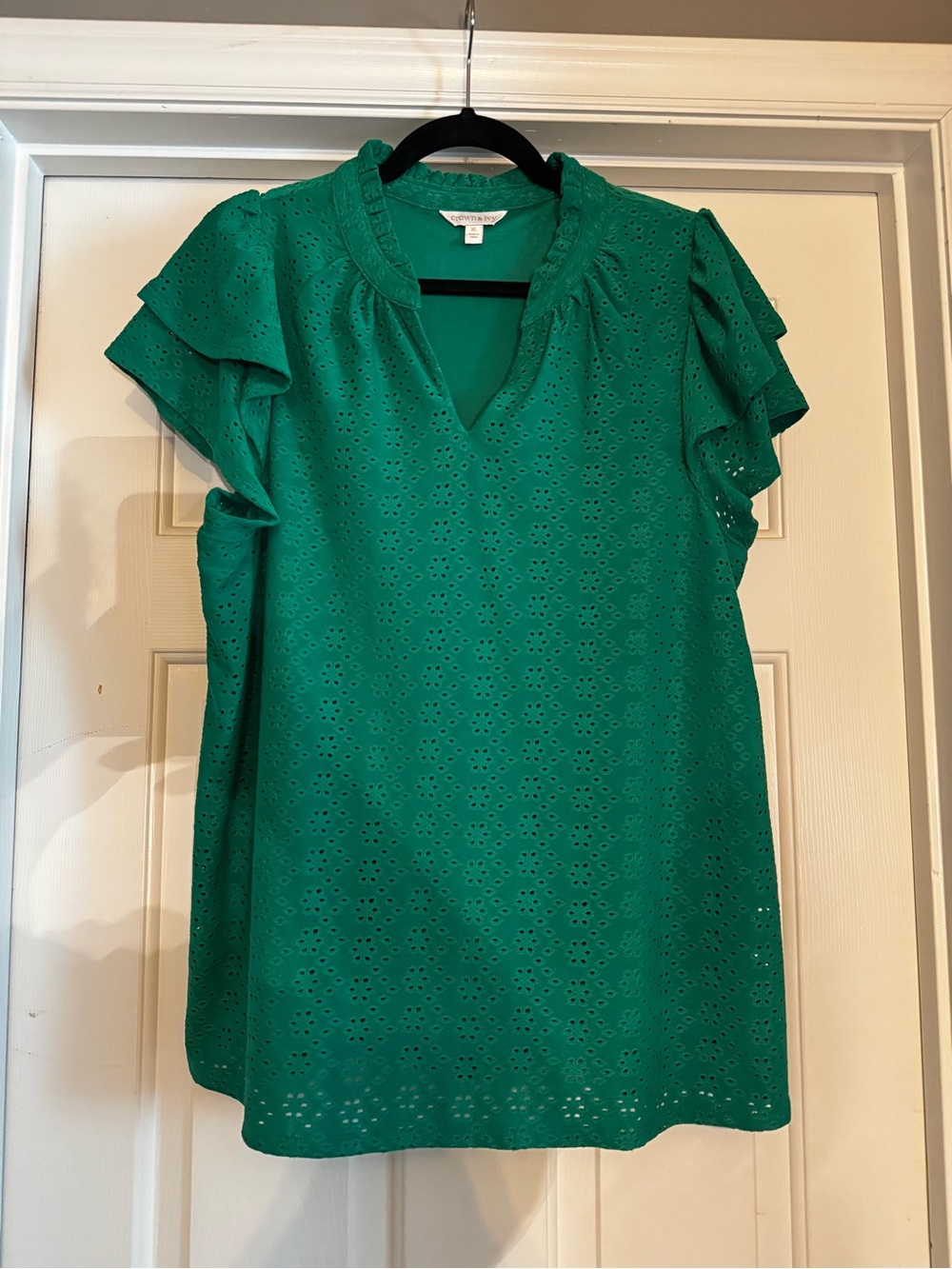 Crown & Ivy Green Eyelet Flutter Sleeve Blouse-XL